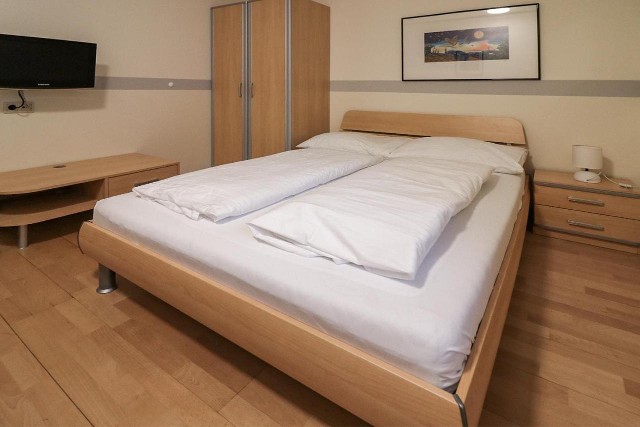 Schlafgut Hotel Sankt Poelten Kültér fotó