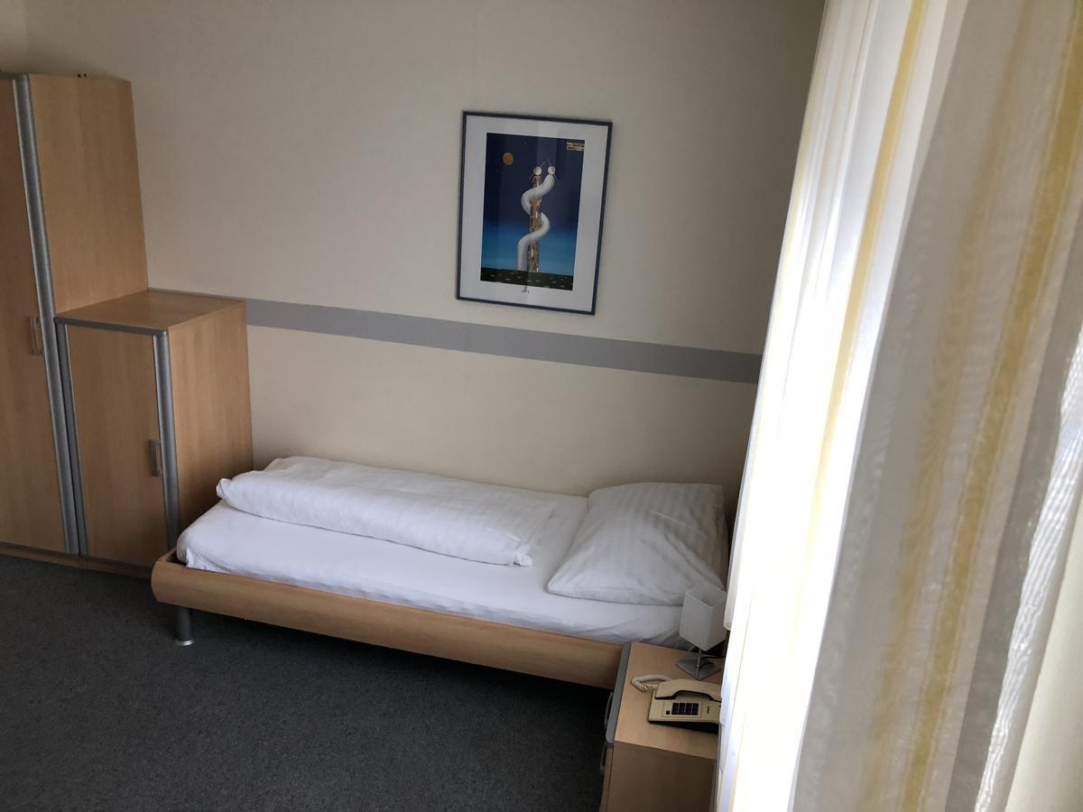 Schlafgut Hotel Sankt Poelten Kültér fotó